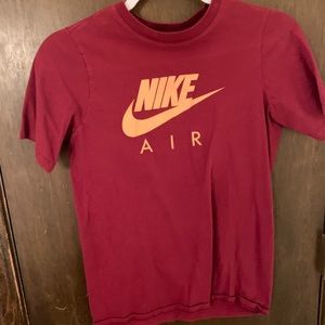nike t shirt